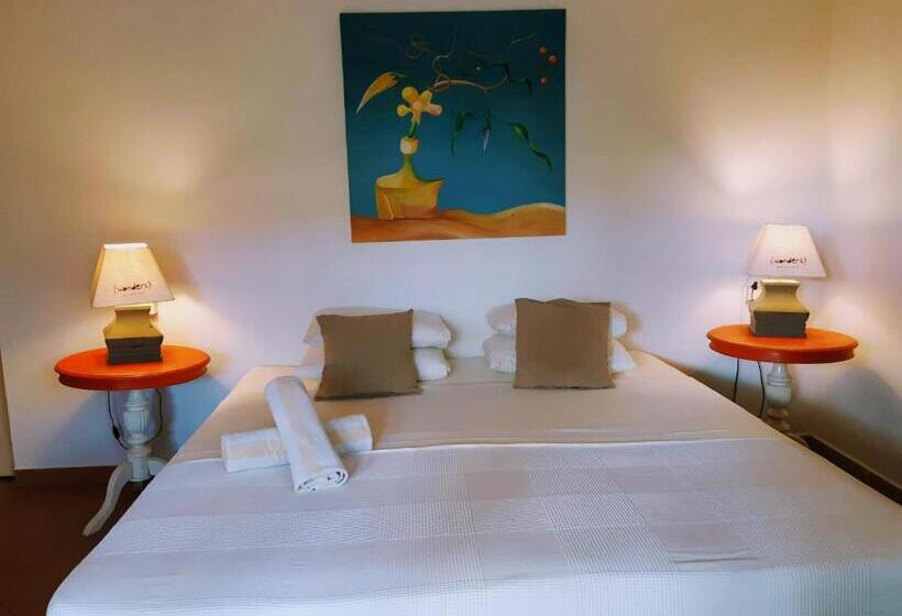 اتاق استاندارد با تخت بزرگ, Wonders Boutique