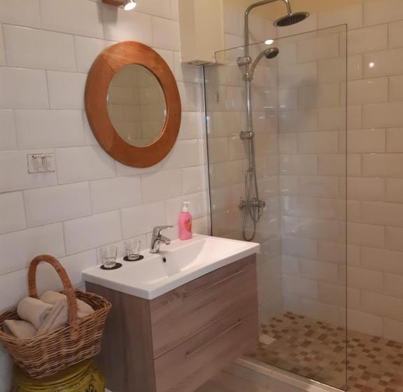 اتاق سوپریور با تخت بزرگ, Wonders Boutique