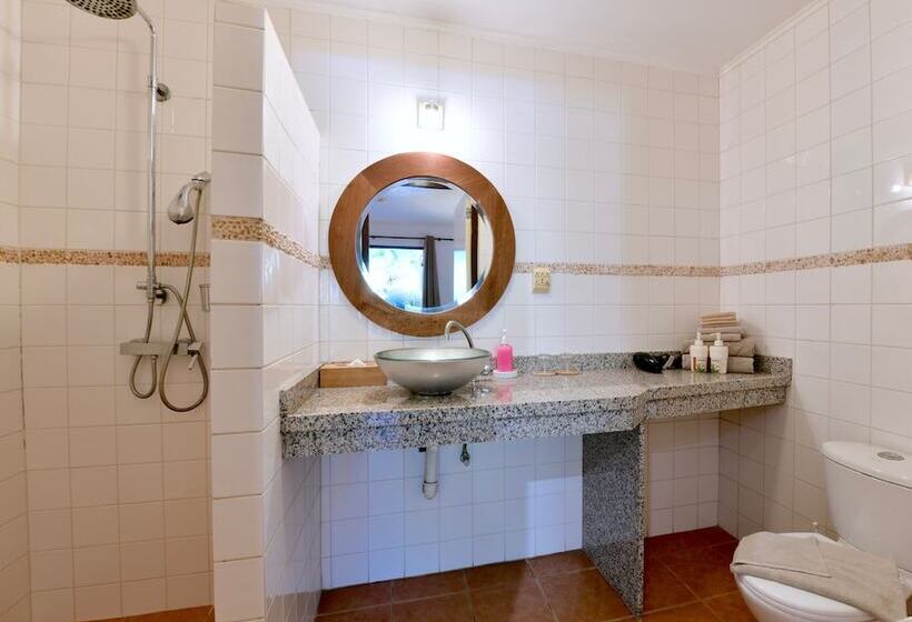 اتاق سوپریور با تخت بزرگ, Wonders Boutique