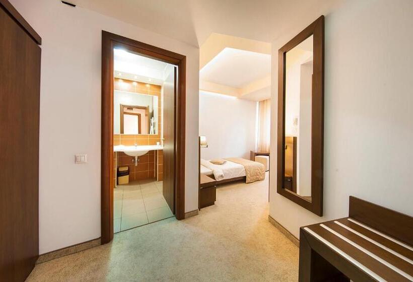 اتاق استاندارد یک نفره, Yesterday