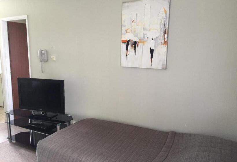 דירת חדר, North End Motel