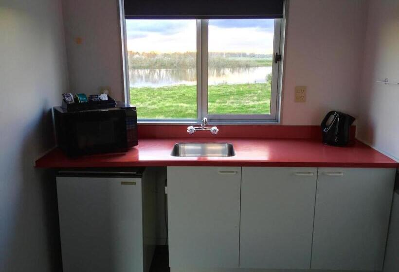 Студия Стандарт, North End Motel