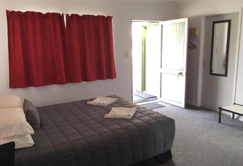 Студия Стандарт, North End Motel