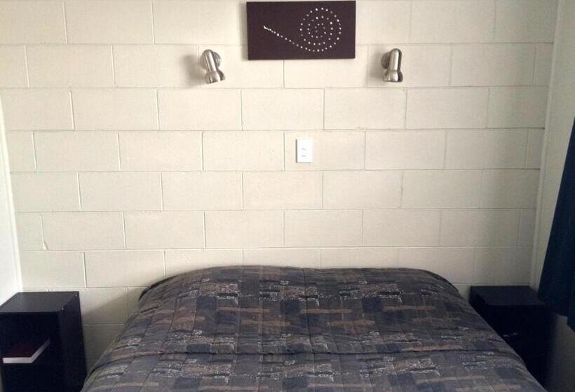 Апартаменты 1 Спальня, North End Motel