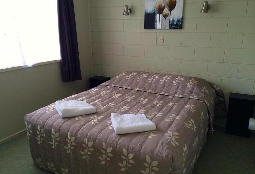 Апартаменты 2 Спальни, North End Motel