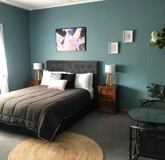 اتاق استاندارد با تخت بزرگ, Admirals Lodge