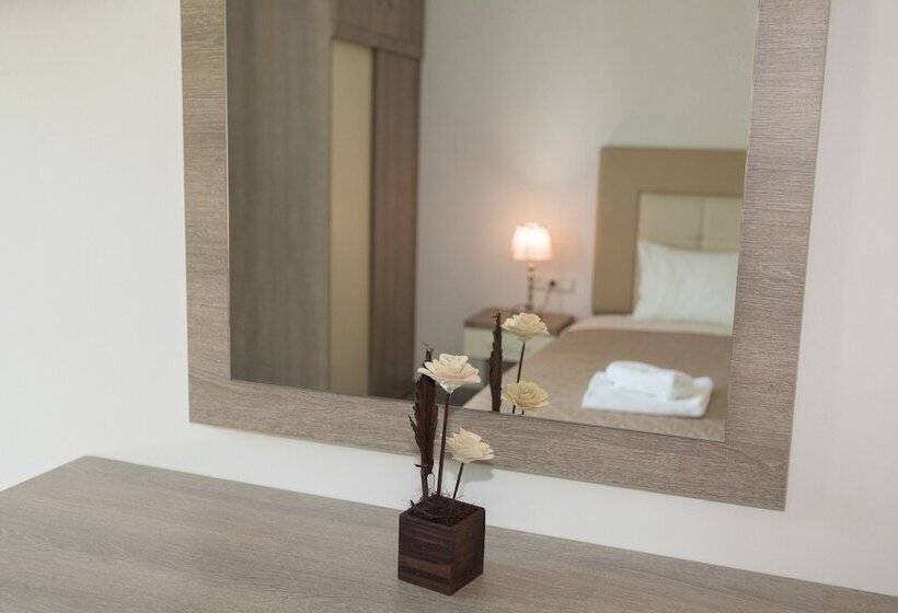 デラックススタジオ, Oasis Exclusive