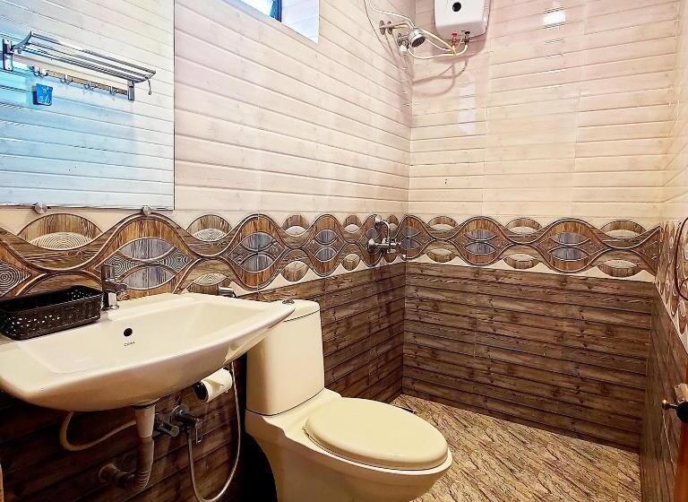 豪华房间, Wtf My House