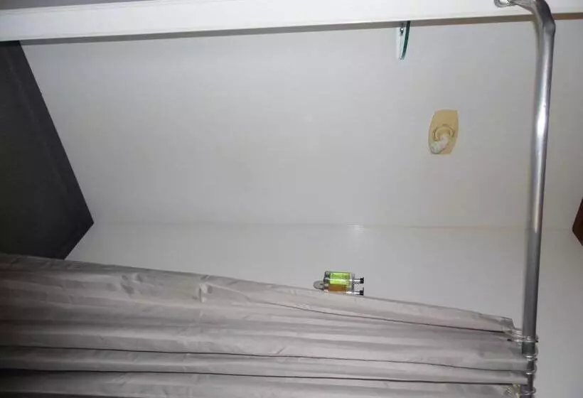 Standard-studio, Pinewood Motels