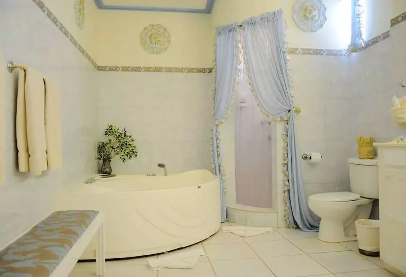 Penthouse Room