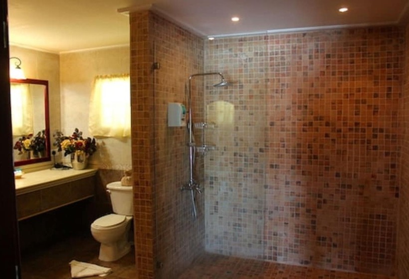 Presidentiële Suite, Beachcombers