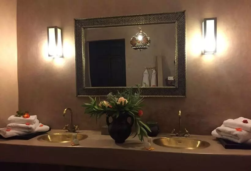اتاق استاندارد, The Capaldi Hotel, Restaurant & Spa