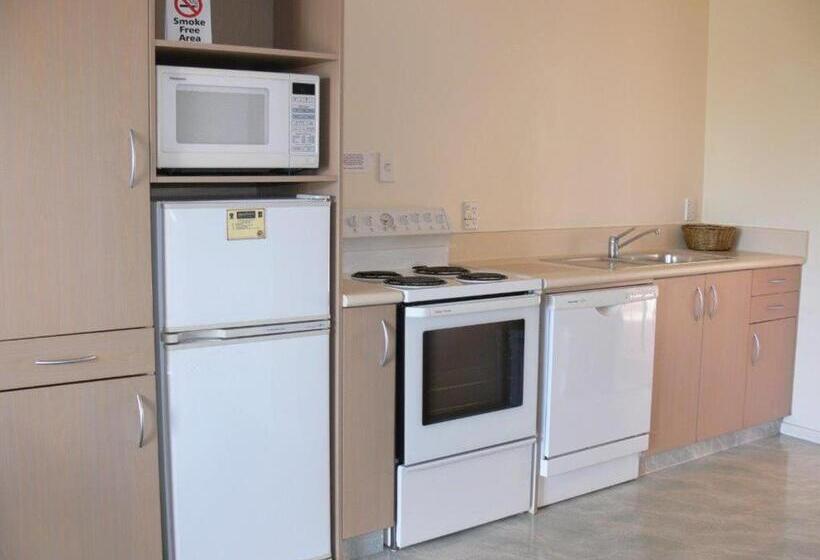 スーペリアファミリールーム, Valdez Motor Lodge