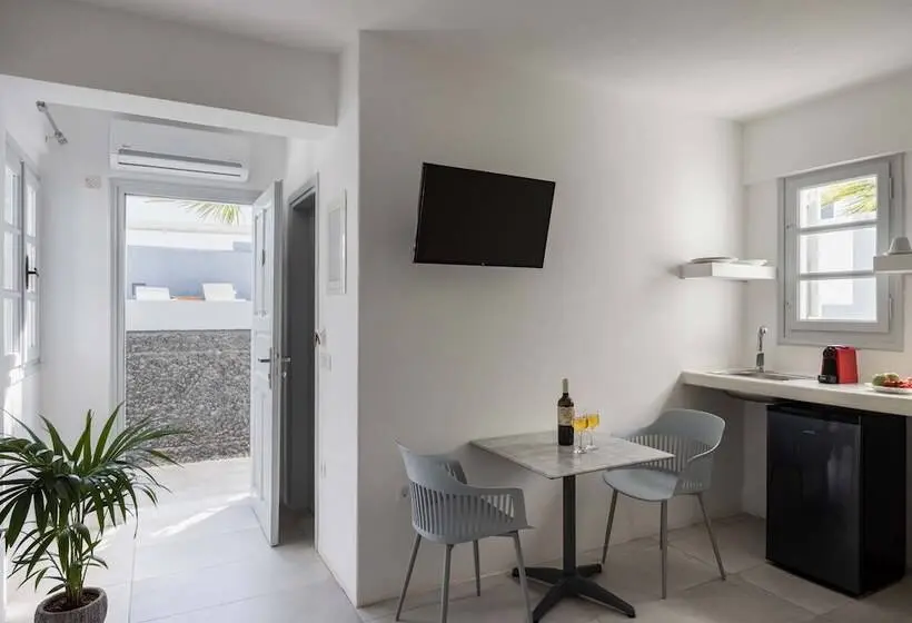 スタンダードルーム, White Lily Suites & Lofts   Adults Only 16 Plus