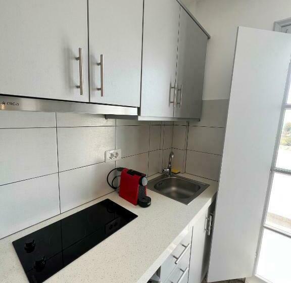 스탠다드 룸 바다 전망, White Lily Suites & Lofts   Adults Only 16 Plus