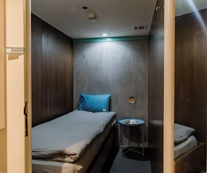 اتاق استاندارد یک نفره, Sleep  N Fly Sleep Lounge, D Gates Terminal 1   Transit Only