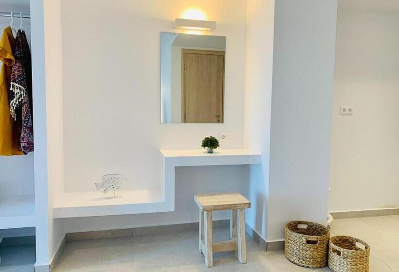 غرفة كومفورت ثلاثية, Crystal Dreams