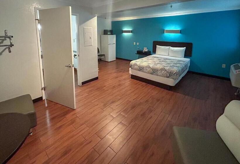 غرفة قياسية سرير كينج لذوى الإحتياجات الخاصة, Studio 6 Ontario Ca Convention Center Airport