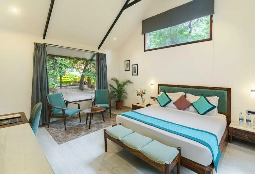 キングサイズベッドのスタンダードルーム, Aranya Vilas A Nature Resort