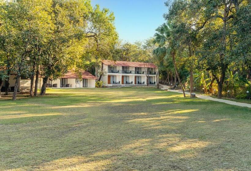 스탠다드 룸 킹사이즈 침대, Aranya Vilas   A Nature Resort