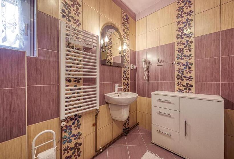 آپارتمان 2 خوابه با بالکن, Penzion Katarina