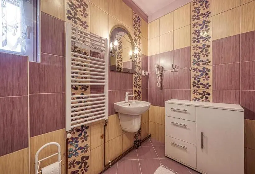 آپارتمان 2 خوابه با بالکن, Penzion Katarina