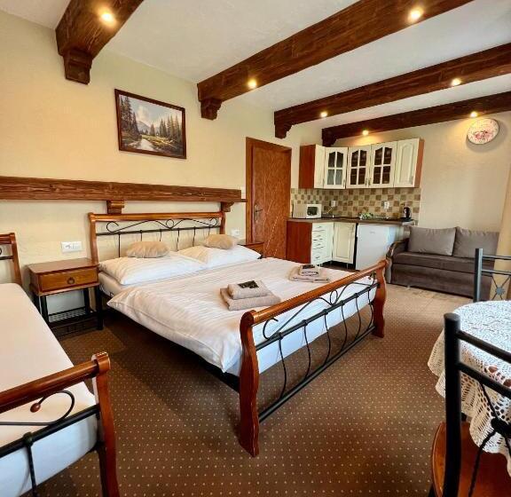 آپارتمان 2 خوابه با بالکن, Penzion Katarina