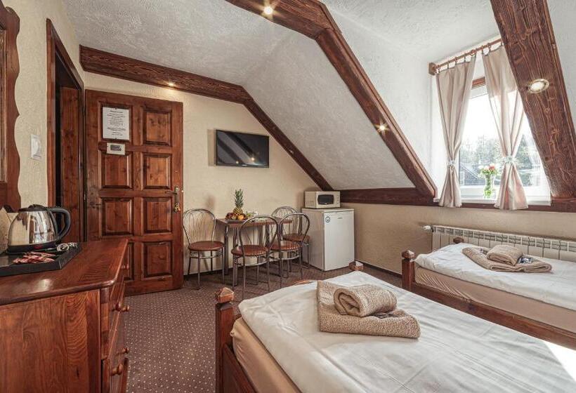 اتاق لوکس چهار تخته, Penzion Katarina