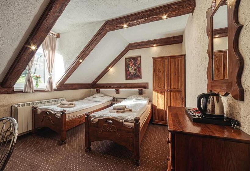 اتاق لوکس چهار تخته, Penzion Katarina