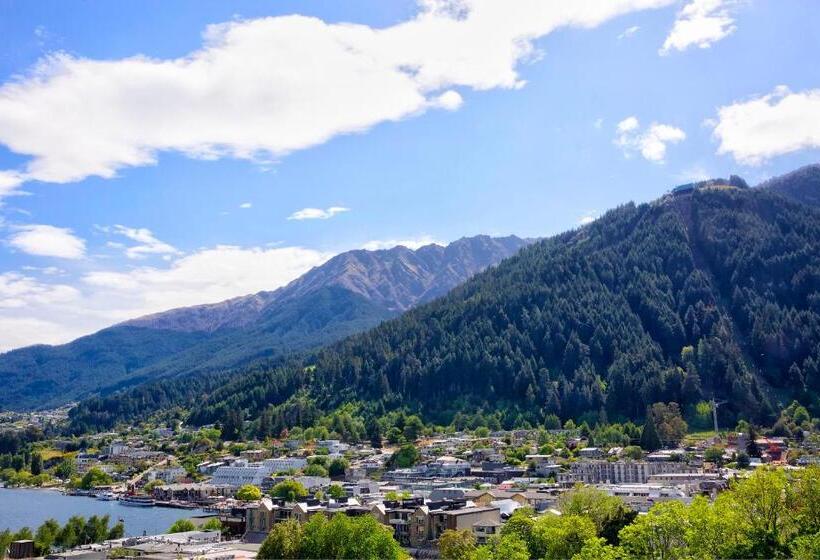 Standard studio with lake view, Caples Court Motel & Apartments