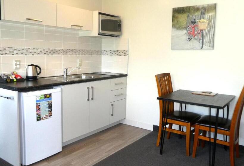 管理人员工作室, Caples Court Motel & Apartments