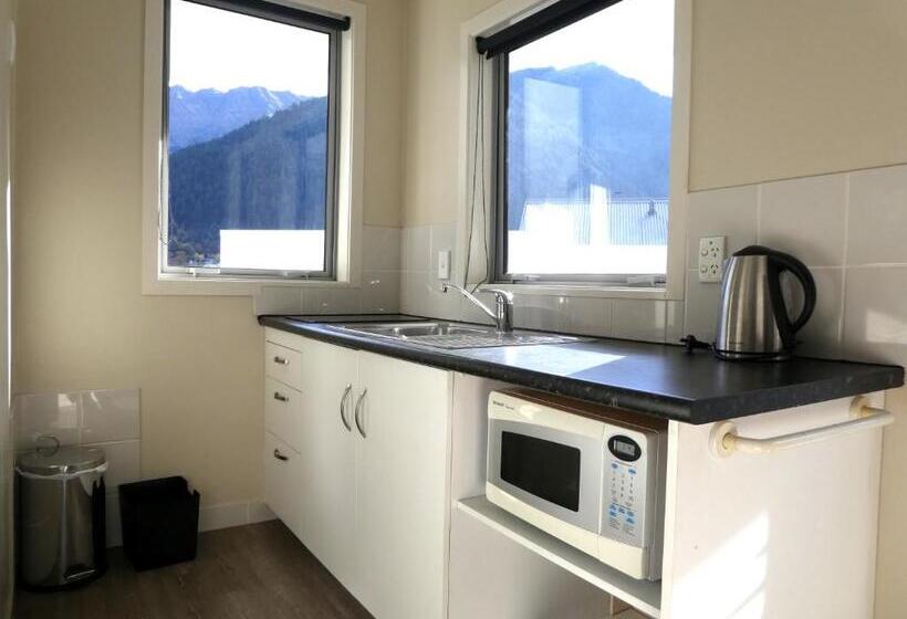 2 Bedrooms Apartment Lake View, Caples Court Motel & Apartments