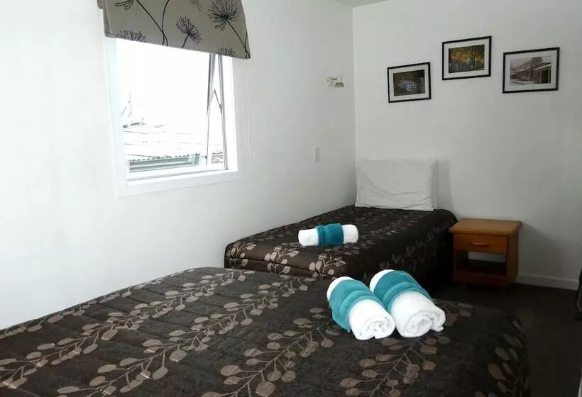 一ベッドルームエクゼクティブアパートメント, Caples Court Motel & Apartments