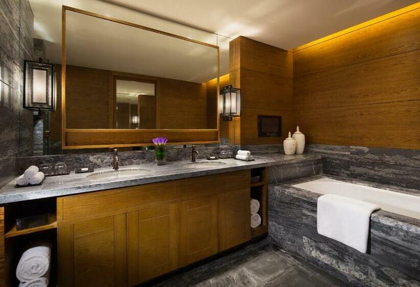 Номер Клуб Кровать Кинг, Hyatt Regency Changbaishan
