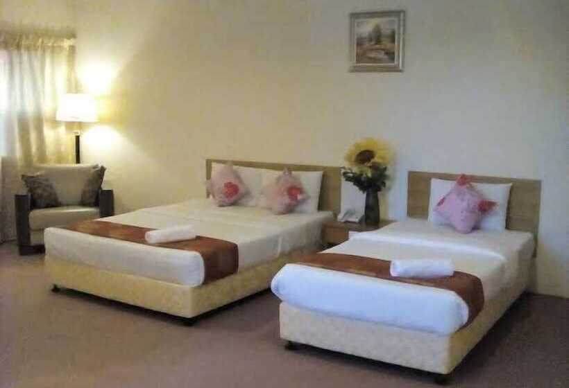 חדר סופריור, Jb Central