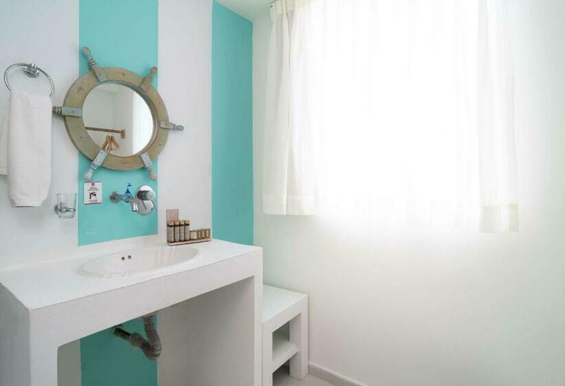 غرفة سوبيريور ثلاثية مطلّة علي البحر, San Luis Beach House