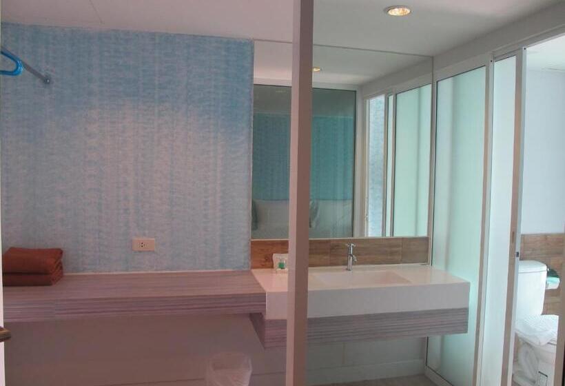 带海景的标准工作室, Nantra Pattaya Baan Ampoe Beach