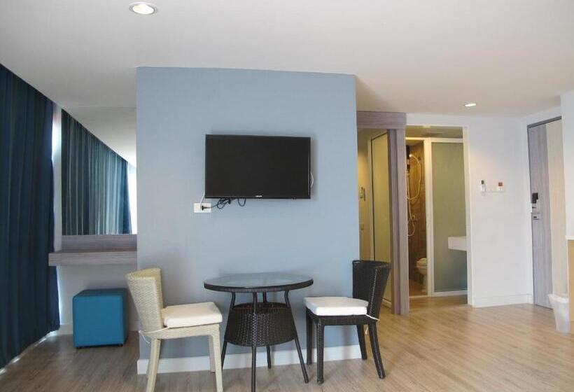 Люкс Вид на Море, Nantra Pattaya Baan Ampoe Beach