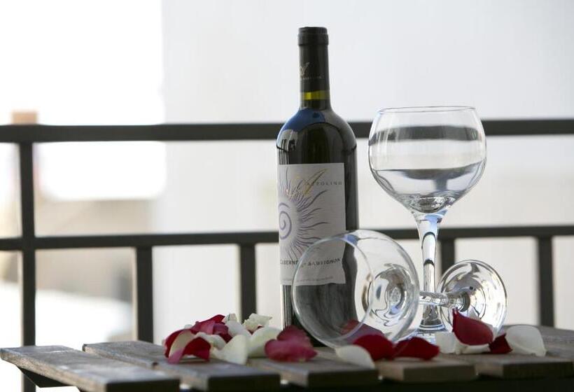 带阳台的三人标准间, Perla Gaia