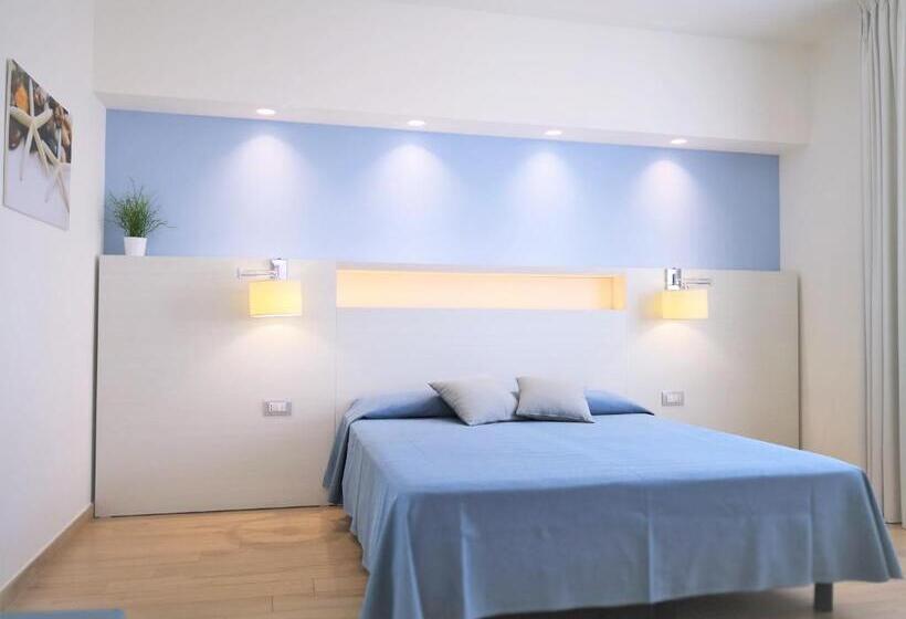 标准间内部标间, Perla Gaia