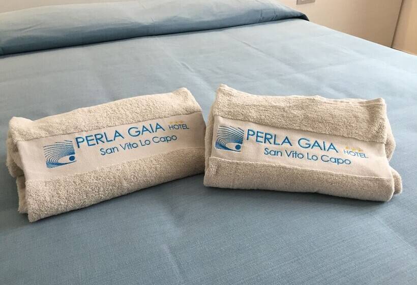 标准间内部标间, Perla Gaia