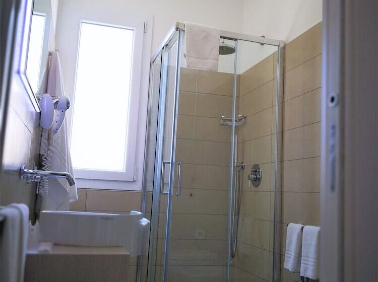 标准间, Perla Gaia