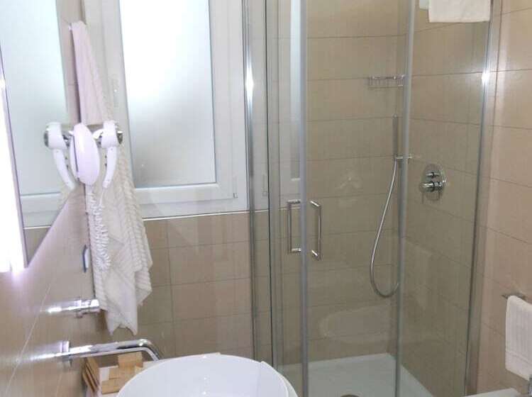 标准间, Perla Gaia