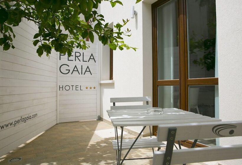 标准间内部标间, Perla Gaia