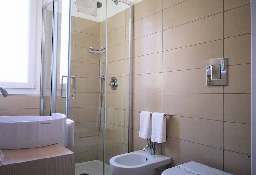 标准间, Perla Gaia