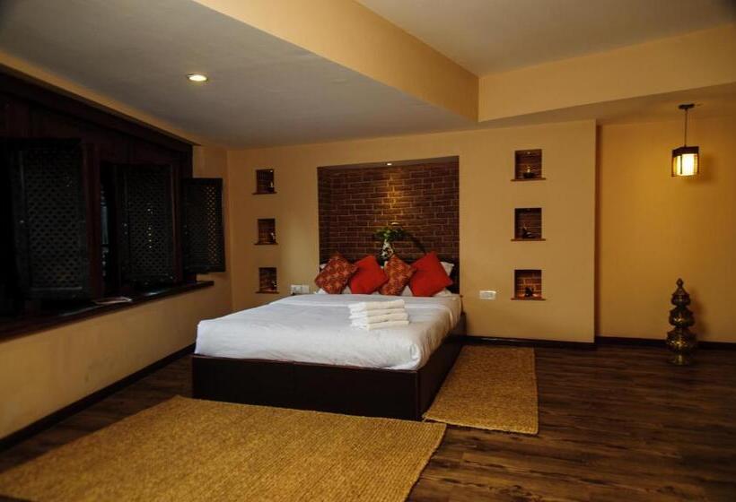 سوییت, Thagu Chhen A Boutique