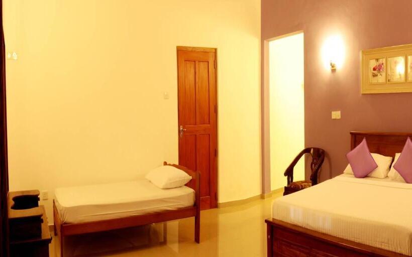 חדר דלוקס לשלושה, Ziegler Cottage