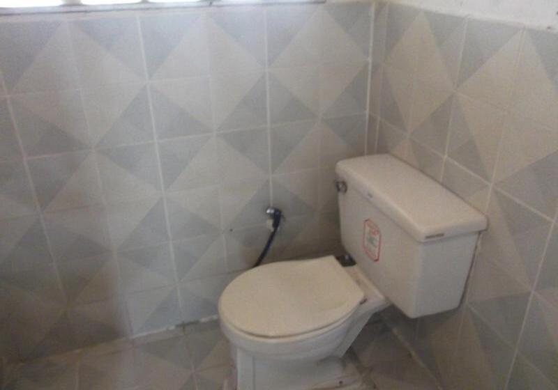 בקתה סטנדרטית, Palm Point Village