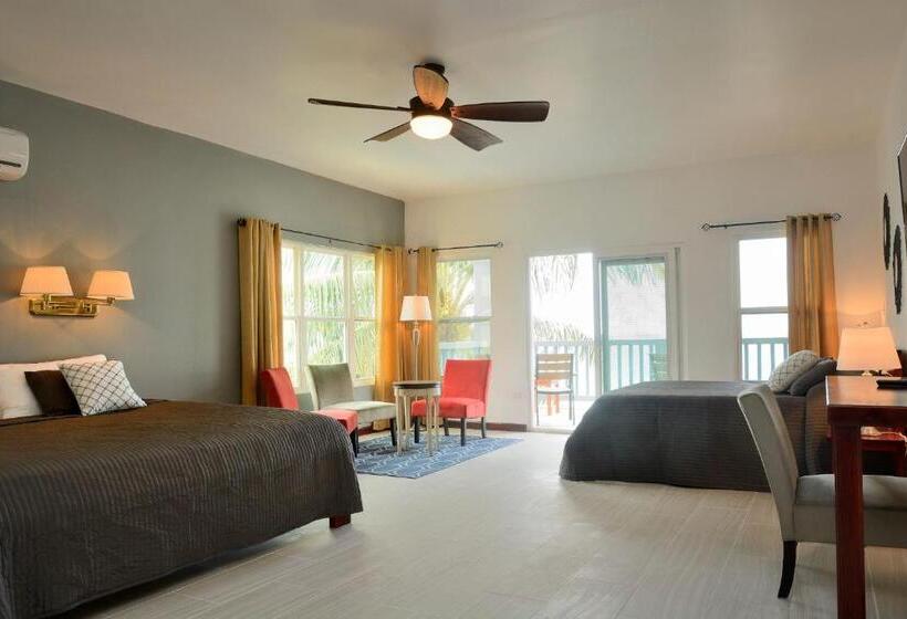 سوییت جونیور با چشمانداز دریا, Parrot Cove Lodge