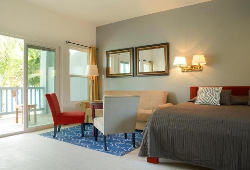 اتاق لوکس با بالکن و چشمانداز دریا, Parrot Cove Lodge